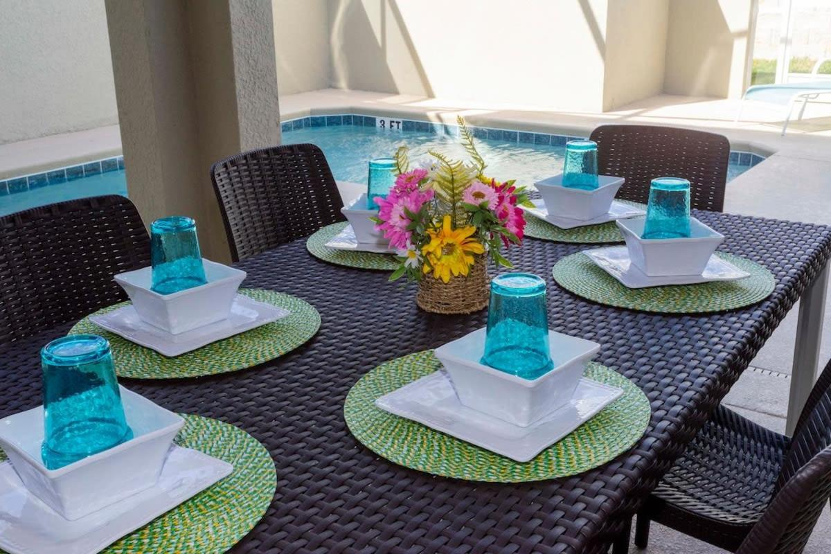 Splendid 4 Bd W/ Pool Close To @ Champions Gate 1006 Ferienhaus *